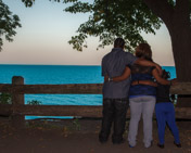 A beautiful family portrait shoot at Grant Park in Milwaukee, WI - Randy K Photography